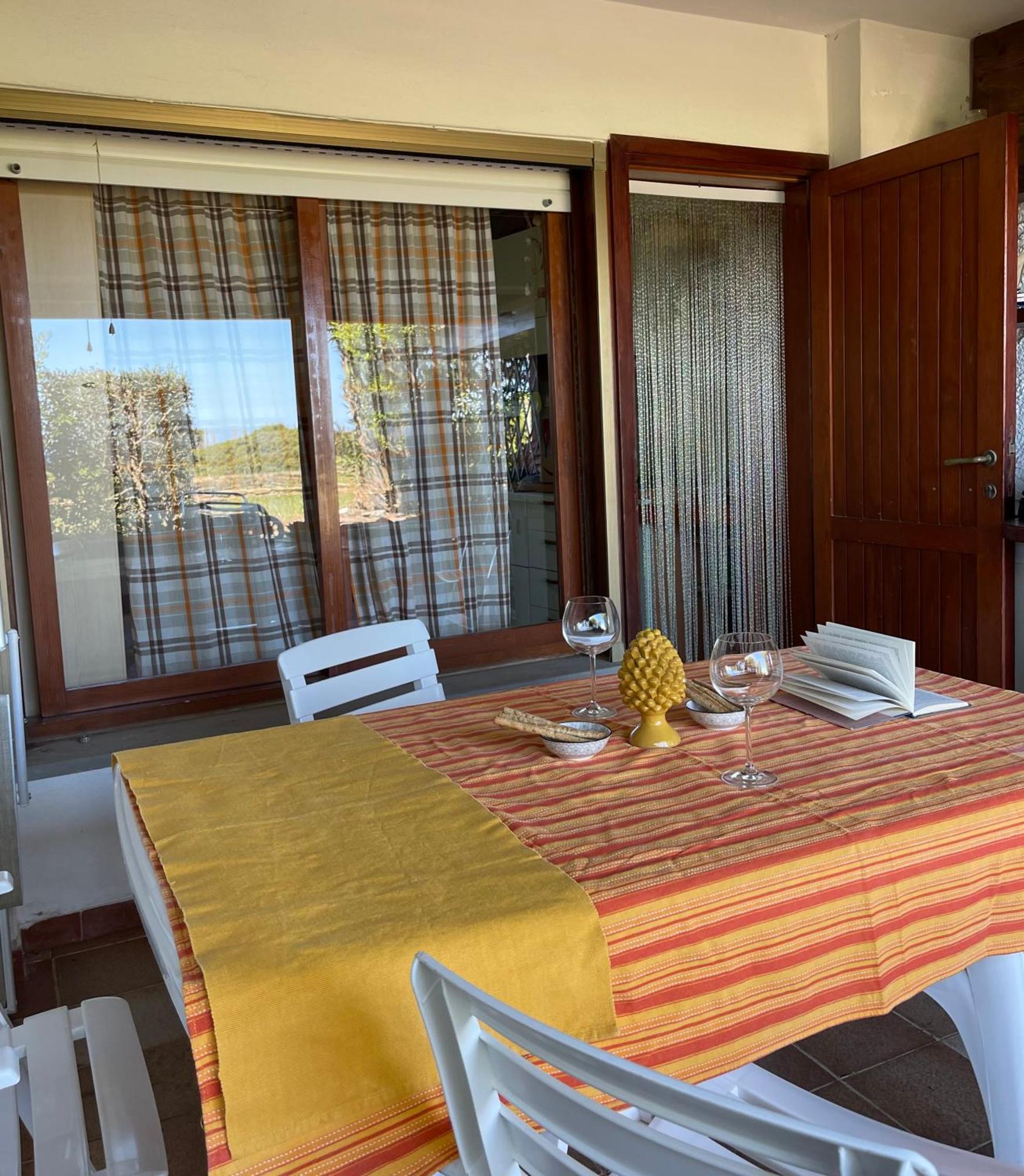 Nura's - Monolocale Sea-front Cala Lupo